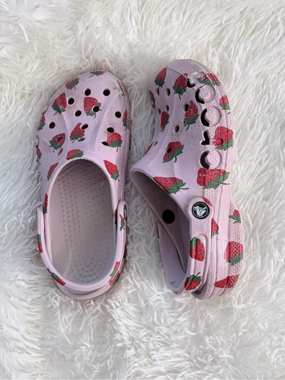 Crocs Women 7 M 5 Pink Strawberry Print Clog Shoes
